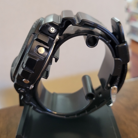 G-Shock Ltd Edition Mirror Dial Series Digital Watch - DW-6900NB-1 - Picture 5 of 7